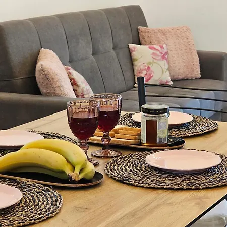 Apartamento Milobsidian House *